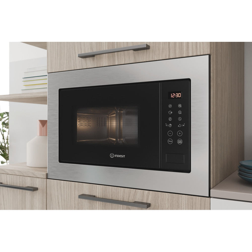 Indesit MWI 125 GX - Microondas 25L 900W