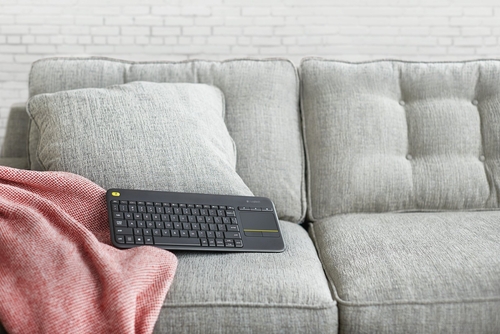 LOGITECH K400 PLUS Negro - Teclado 