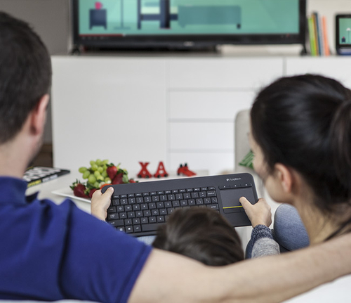 LOGITECH K400 PLUS Negro - Teclado 