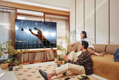 SAMSUNG TU75U8005FUXXC Negro - TV 75" UHD 4K Smart TV