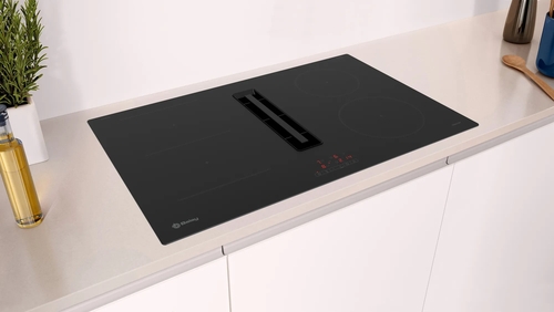 BALAY 3EBC983ER Negro - Vitrocerámica de Inducción + EXTRACTOR INTEGRADO 80CM